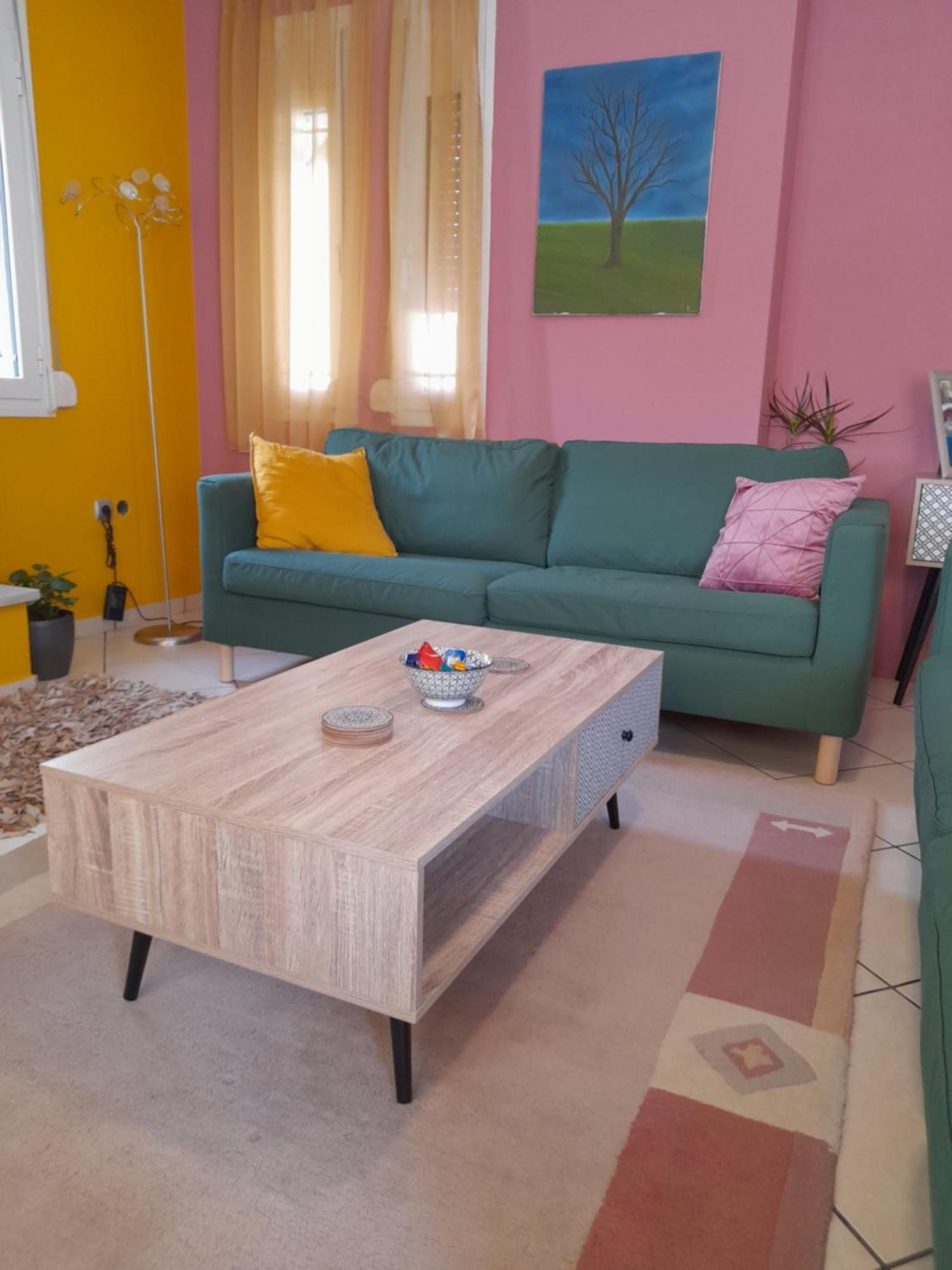 Apartment K & R